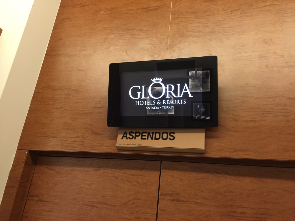 gloria-sports-arena-ekran-videowall-digital-signage (1)