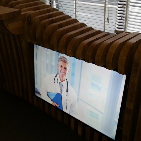 kalamis-doktor-evi-digital-signage