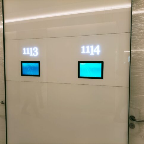 Acibadem-Hastanesi-Atasehir-Doktor-Kapi-Bilgilendirme-Ekranlari-3