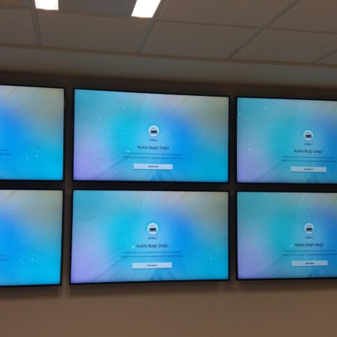 DHL-IGA-Havalimani-Merkez-Bina-Menuboard-1