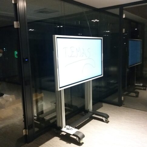 DHL-IGA-Havalimani-Merkez-Bina-Menuboard-10