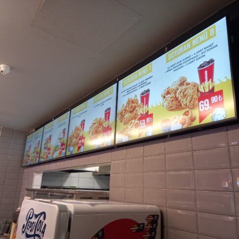 Fan-Burger-Menuboard-3