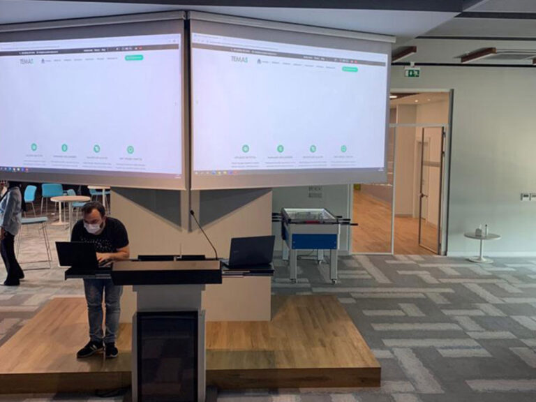 Akıllı Sınıf Sistemleri Hibrit Sınıf