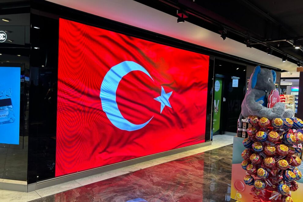 Antalya-Duty-Free-Led-Ekran