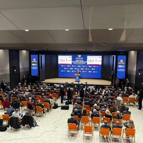 Konferans Salonu Profesyonel Ses ve Isik Sistemleri