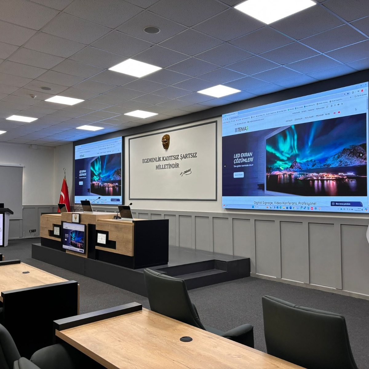 Bilecik Il Ozel Idaresi Meclis Salonu Profesyonel Ses ve Goruntu Sistemleri
