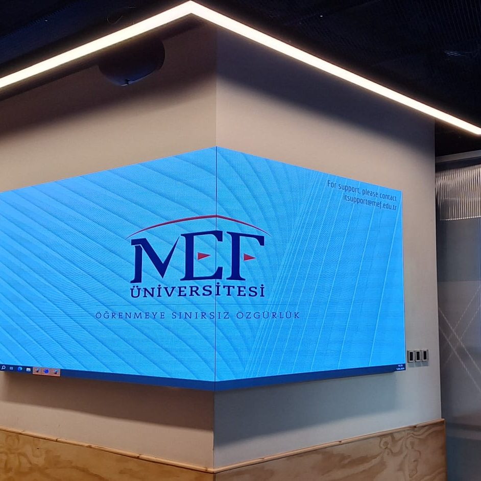 MEF Universitesi LED Ekran