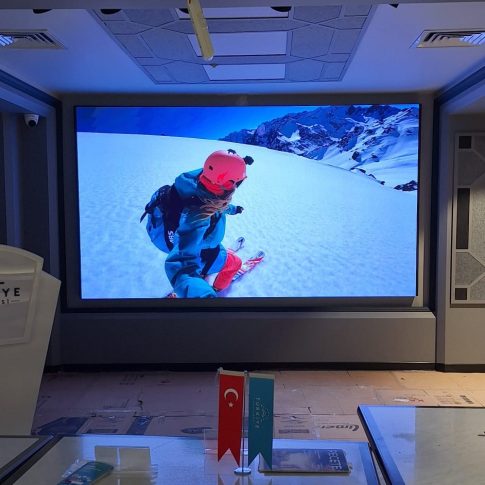 Turkiye Hastanesi LED Ekran